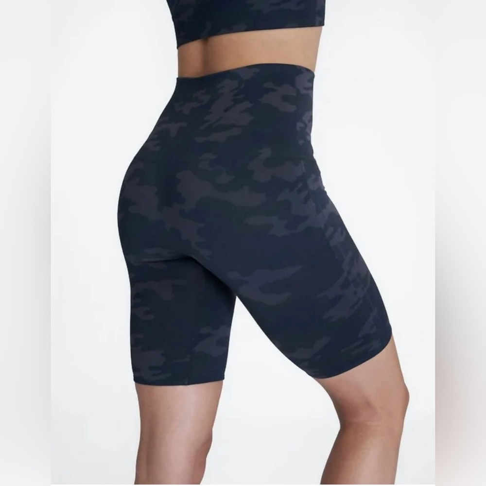 SPANX Black Camo High-Waist Athletic Bike Shorts